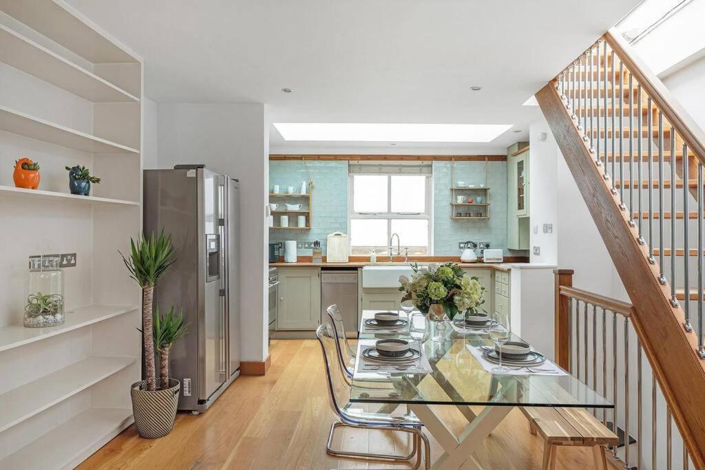 Apartament Exceptional Mews House In Chelsea Londra
